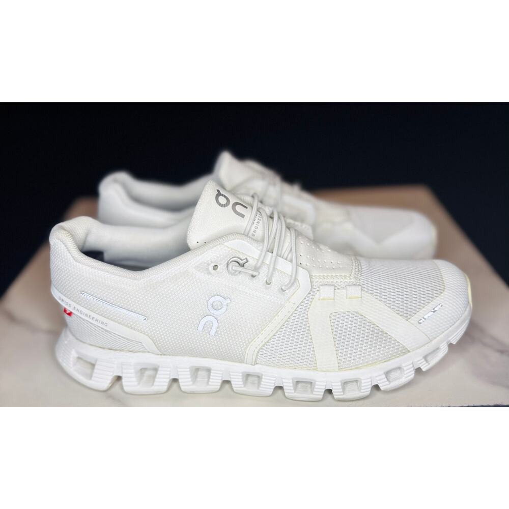 On Cloud Runners In Great Condition. Size 7 Women.